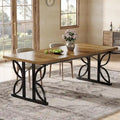 Table à manger rectangulaire en bois brun avec pieds géométriques en métal noir