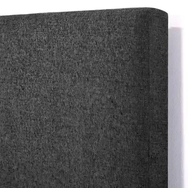 Lit plateforme rembourré gris foncé avec tête de lit capitonnée haute