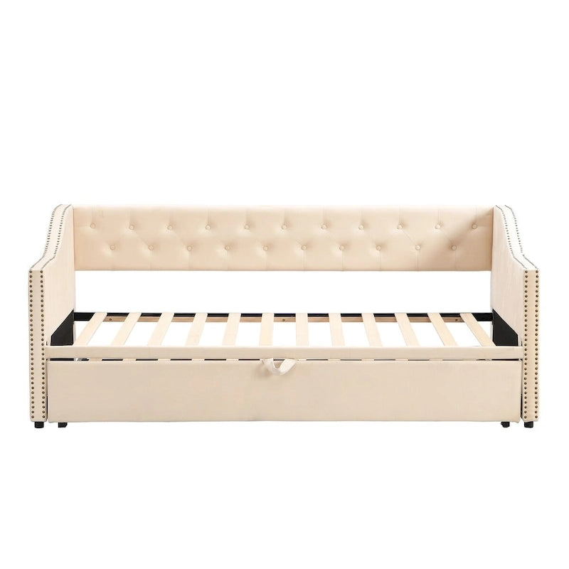 Lit de repos capitonné en velours touffeté avec dossier et accoudoirs cloutés, rose