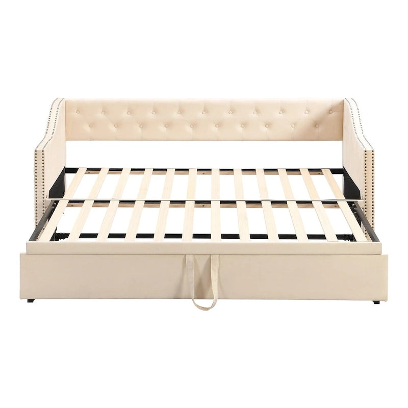 Lit de repos capitonné en velours touffeté avec dossier et accoudoirs cloutés, rose