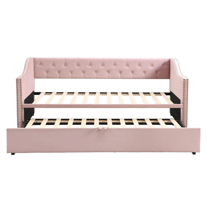 Lit de repos capitonné en velours touffeté avec dossier et accoudoirs cloutés, rose