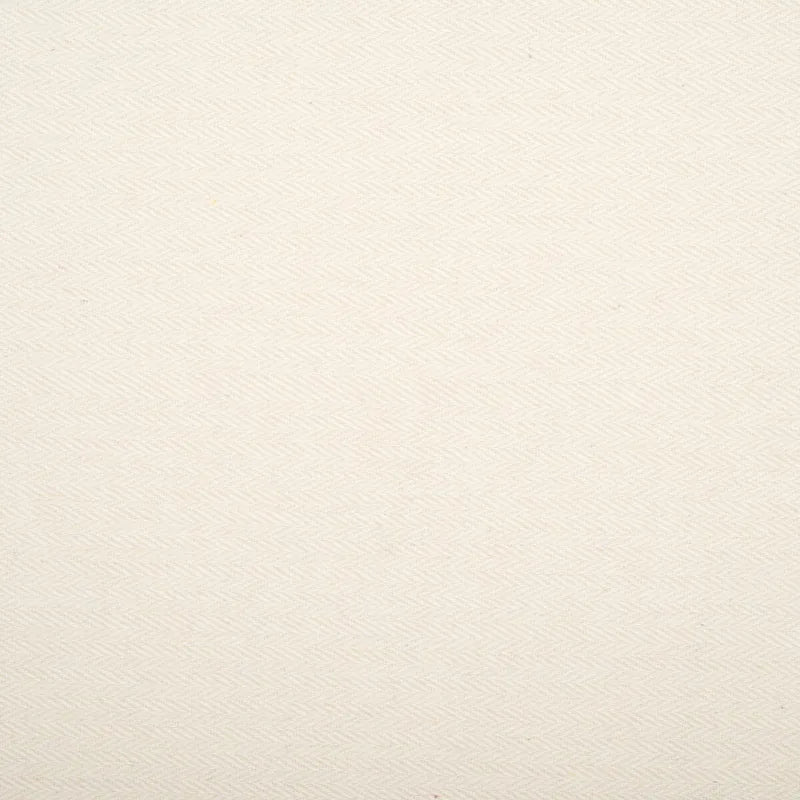 Fauteuil d'appoint en rotin avec coussin en lin blanc et dossier incurvé